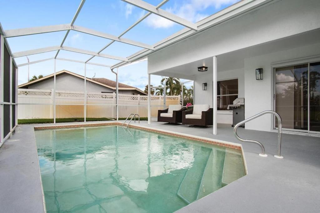 Heated Pool Home Located In Golf Course Community North North Naples Exterior foto