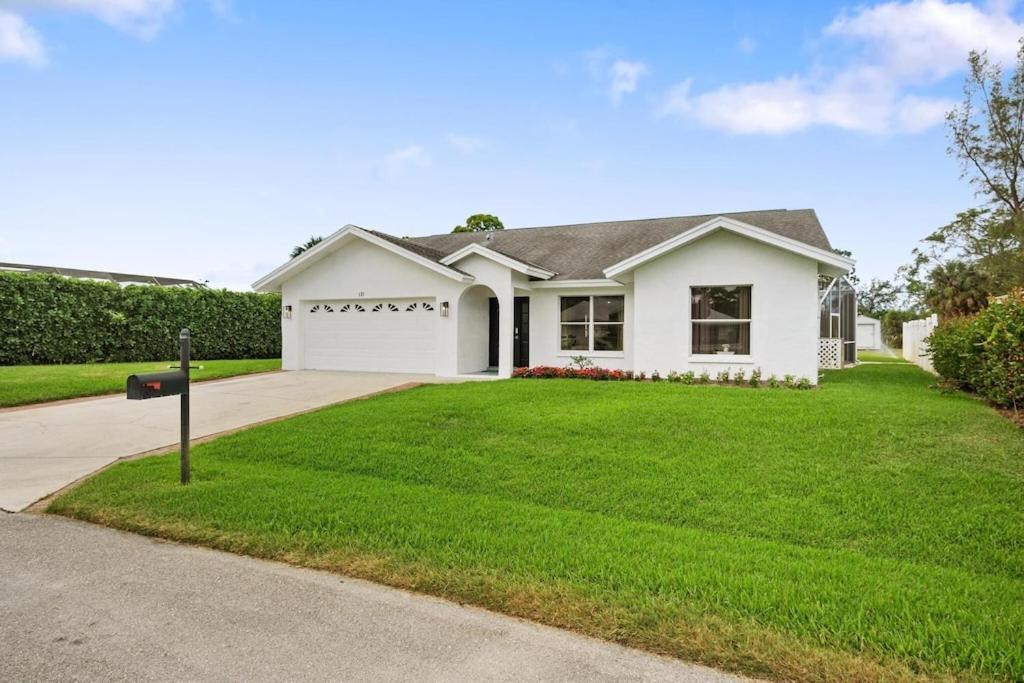 Heated Pool Home Located In Golf Course Community North North Naples Exterior foto