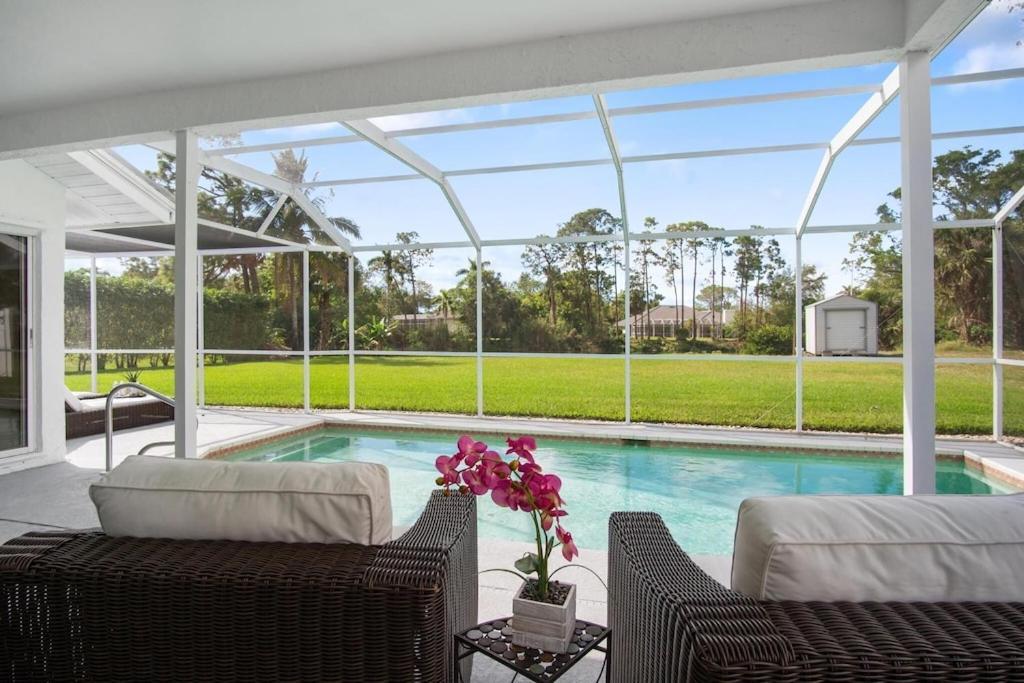 Heated Pool Home Located In Golf Course Community North North Naples Exterior foto